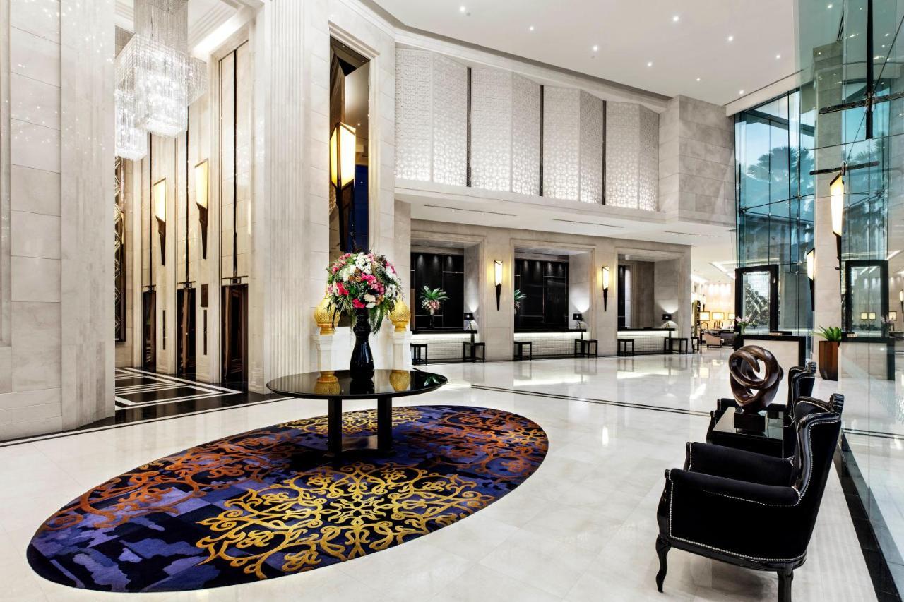 Grande Centre Point Hotel Terminal21 Bangkok Exterior photo The lobby of the hotel