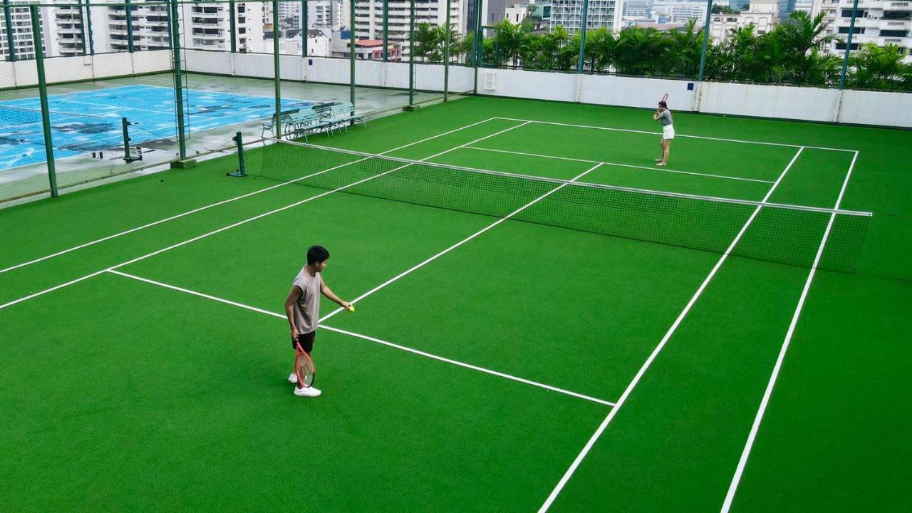 Grande Centre Point Hotel Terminal21 Bangkok Exterior photo Badminton court