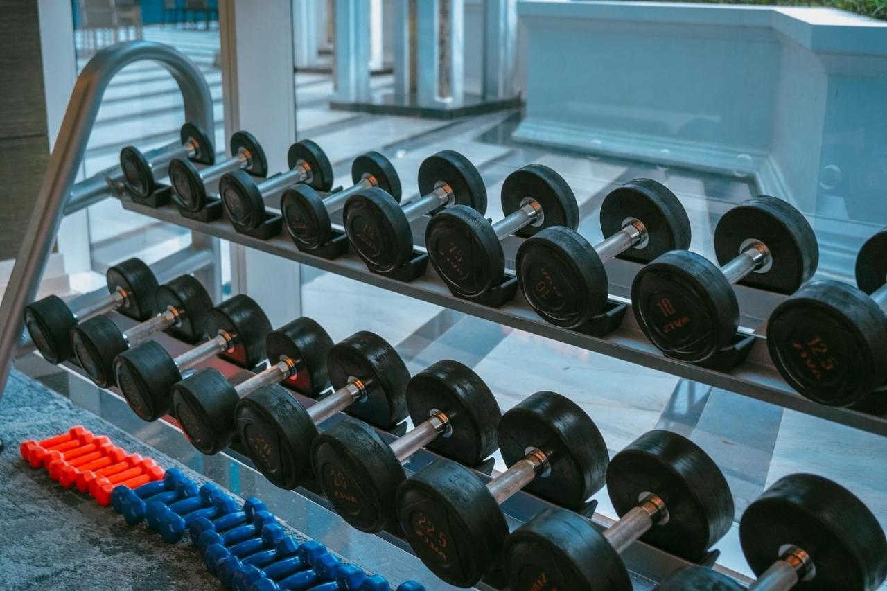 Grande Centre Point Hotel Terminal21 Bangkok Exterior photo Dumbbells on a rack