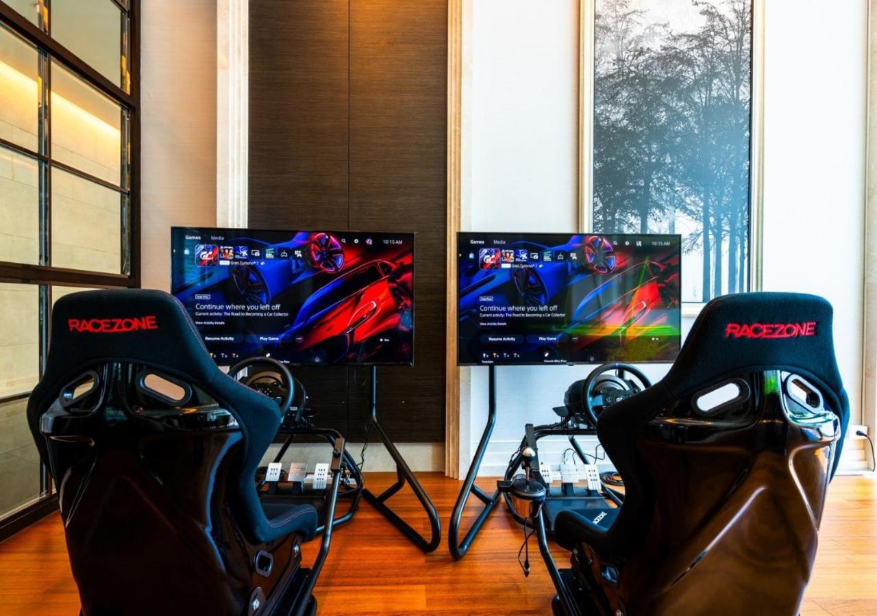 Grande Centre Point Hotel Terminal21 Bangkok Exterior photo Racing simulators